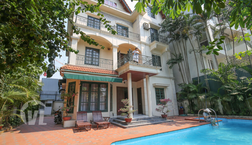 Large 6 bedrooms villa for rent with swimming pool in Tay Ho