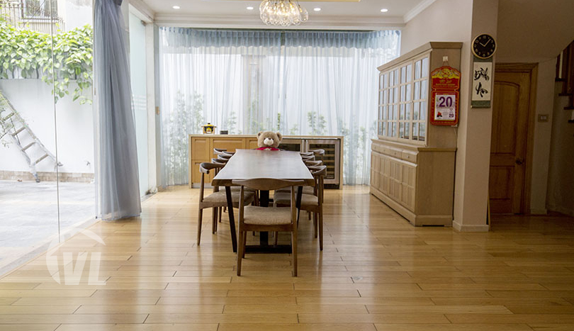 Large partly furnished villa to rent in Ciputra close to UNIS
