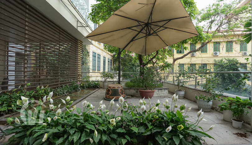 Modern villa with swimming pool to rent in Tay Ho Hanoi