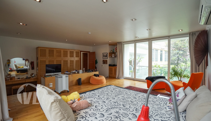 Modern villa with swimming pool to rent in Tay Ho Hanoi