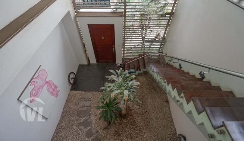 Modern villa with swimming pool to rent in Tay Ho Hanoi