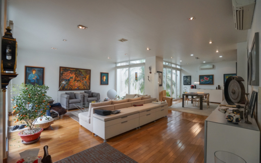 Modern villa with swimming pool to rent in Tay Ho Hanoi