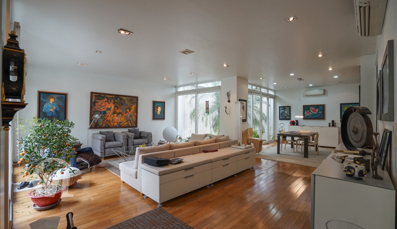 Modern villa with swimming pool to rent in Tay Ho Hanoi