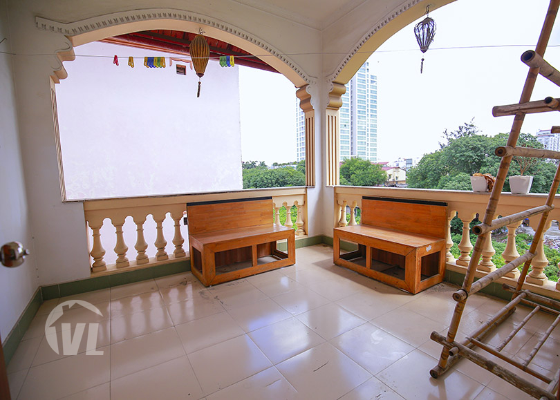 333 Furnished house with garden to lease in Tay Ho