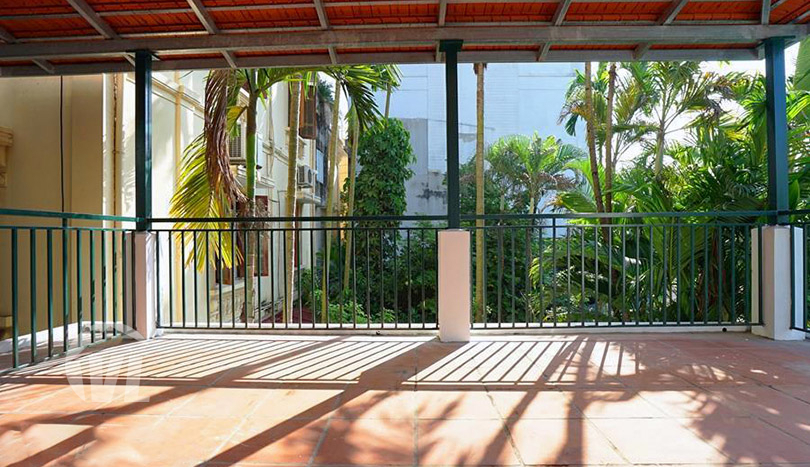 Gorgeous 4 beds 4 baths house with yard in Tay Ho