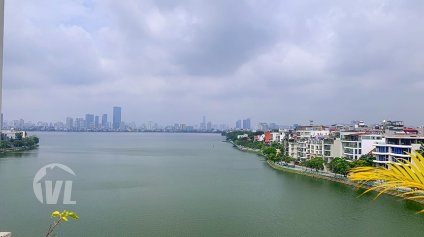 Large 3 bedroom apartment with private terrace facing the West Lake