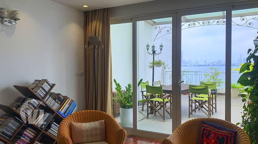 Large 3 bedroom apartment with private terrace facing the West Lake