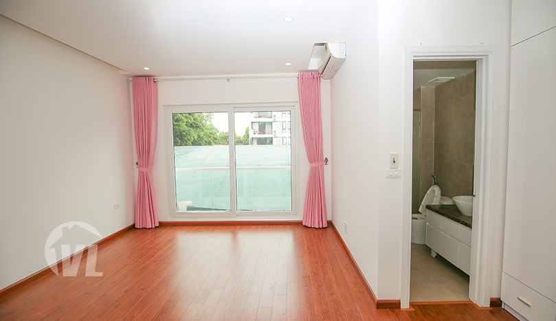 Modern 5 bedroom house in Tay Ho district Hanoi