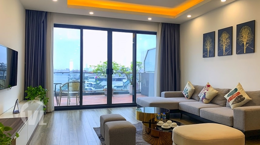 Penthouse to rent with terrace and West Lake view in Tay Ho