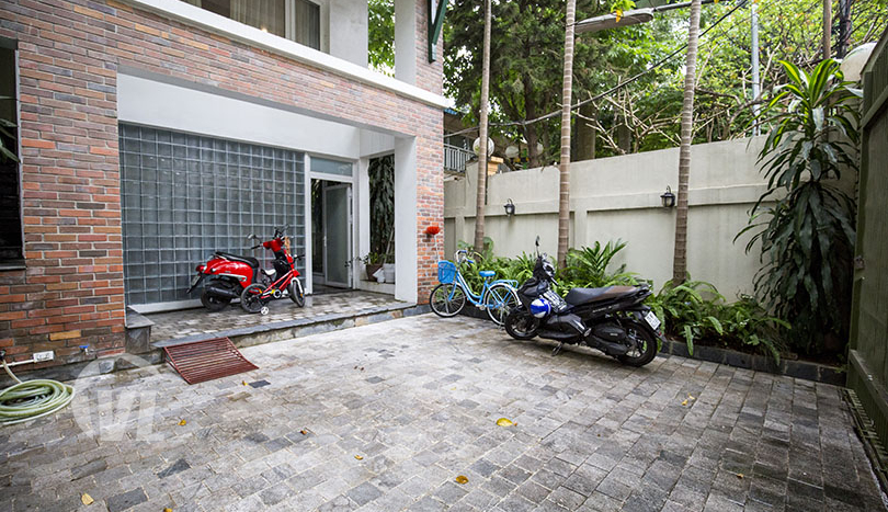 Top finishing 5 beds furnished house with pool in Tay Ho district