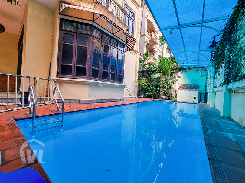333 Big villa with swimming pool and garden to rent in Tay Ho