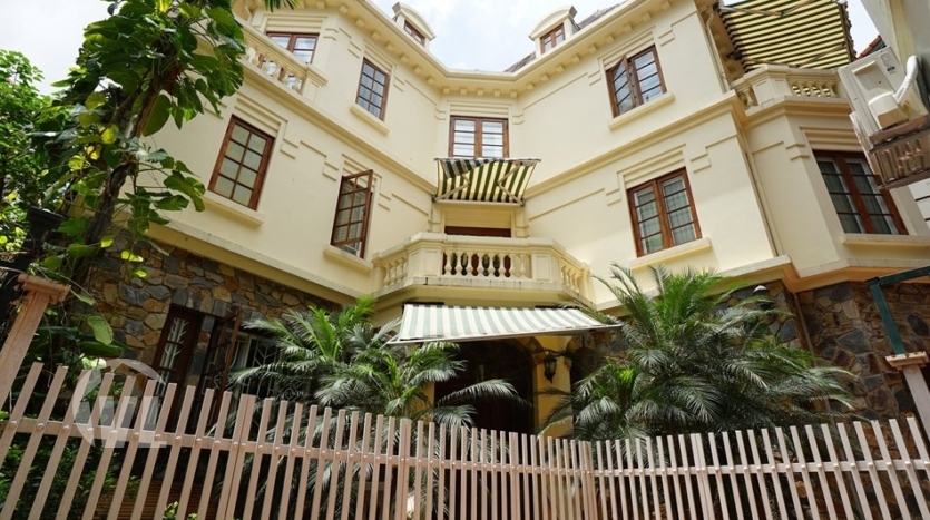 High quality 5 bed villa to lease in To Ngoc Van area Hanoi
