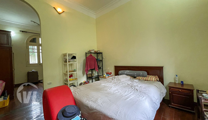 House with big garden to rent close to the LFAY in Long Bien