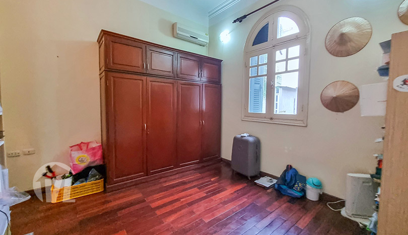 House with big garden to rent close to the LFAY in Long Bien