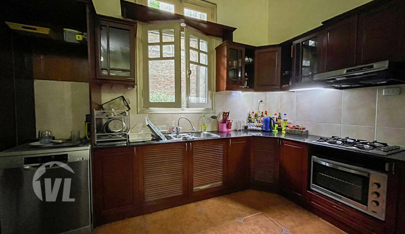 House with big garden to rent close to the LFAY in Long Bien