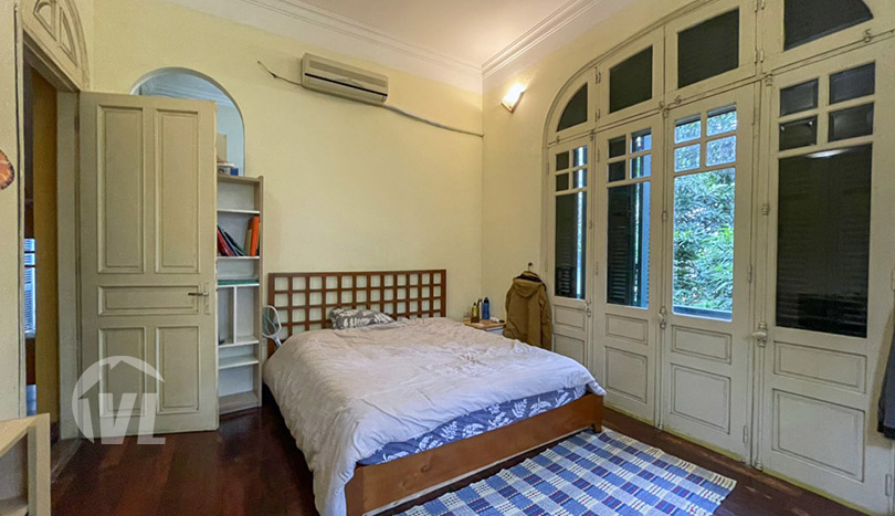 House with big garden to rent close to the LFAY in Long Bien