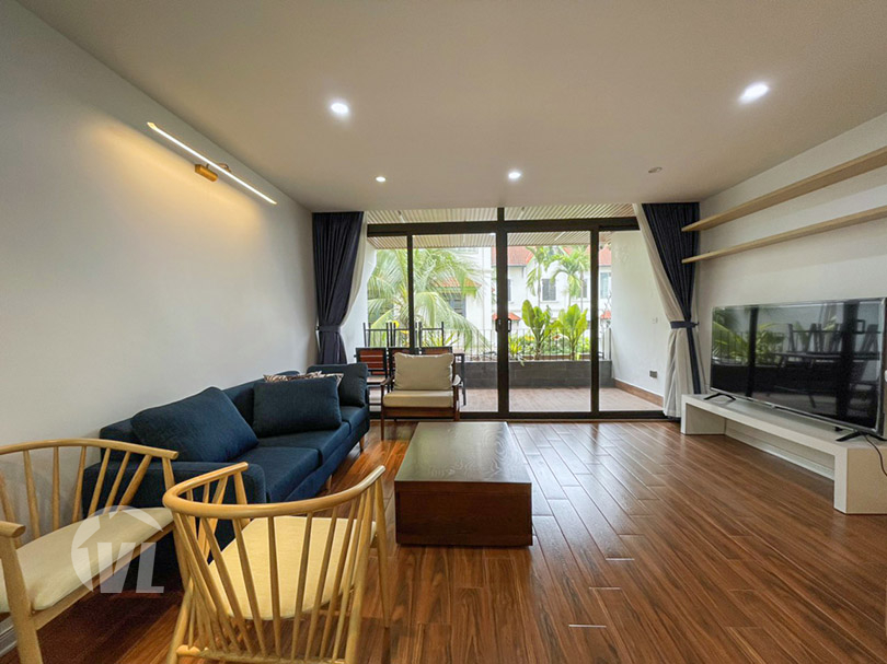 222 Modern 2 bedroom house in Tay Ho Hanoi with front yard