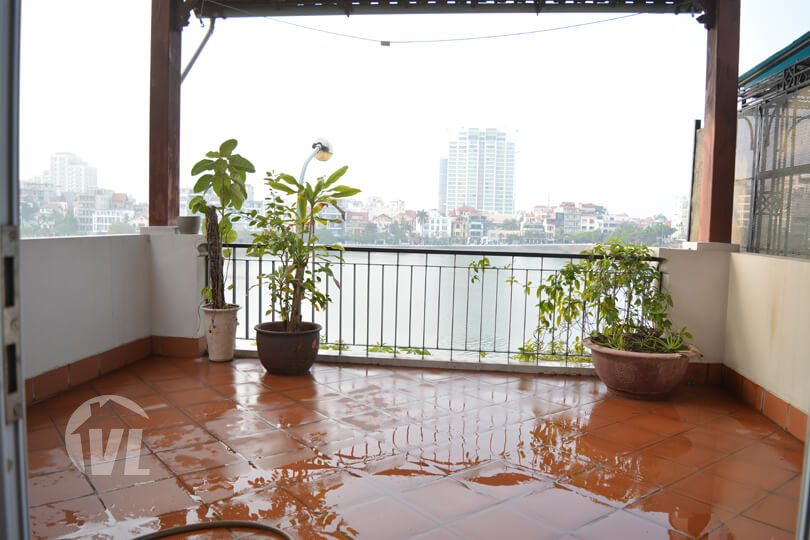 333 Beautiful lake view 4 bedroom house in Tay Ho Hanoi