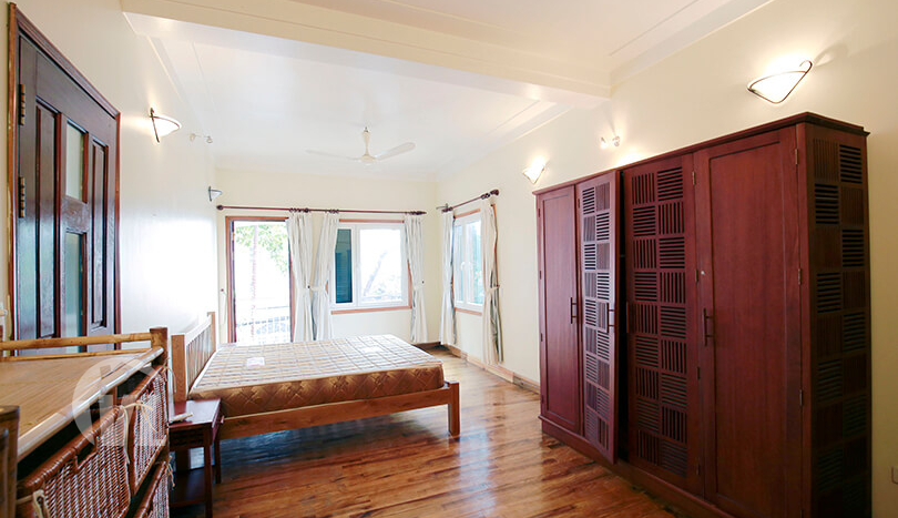 Fully furnished house with large yard to rent in Tay Ho