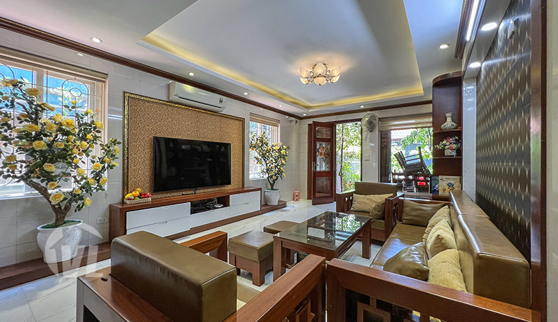 Furnished 4 bedroom house with yard to rent in Tay Ho