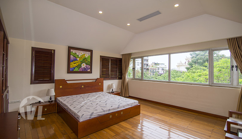 Modern furnished pool house with yard to rent in Tay Ho district