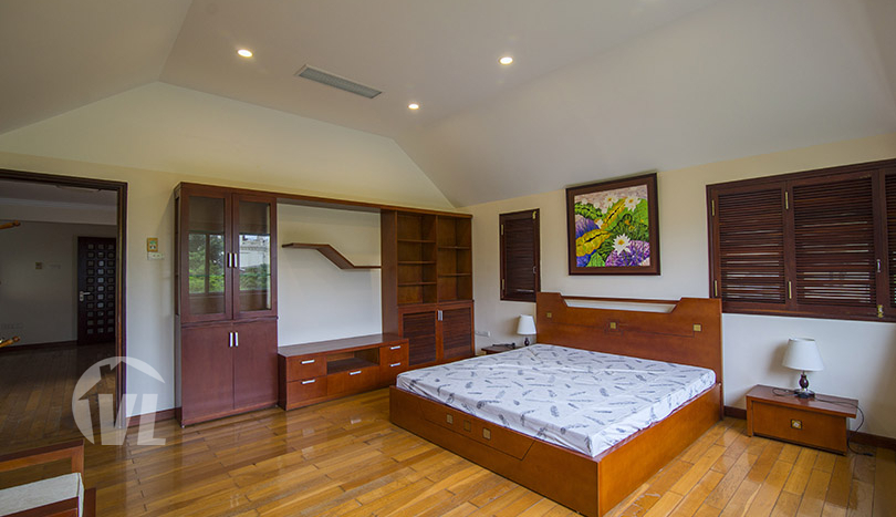 Modern furnished pool house with yard to rent in Tay Ho district