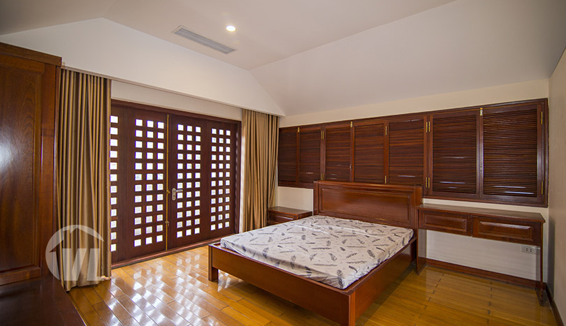 Modern furnished pool house with yard to rent in Tay Ho district