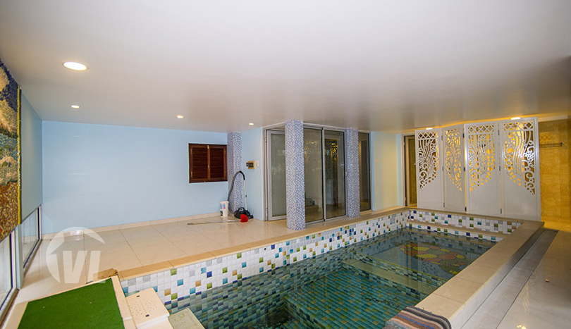 Modern furnished pool house with yard to rent in Tay Ho district
