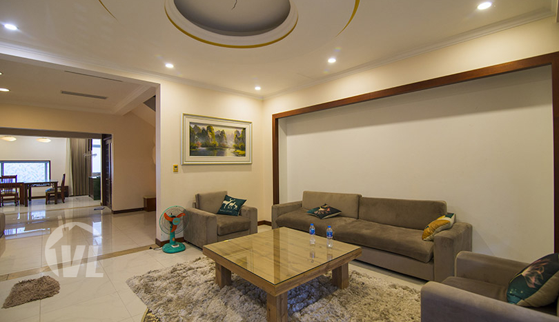 Modern furnished pool house with yard to rent in Tay Ho district