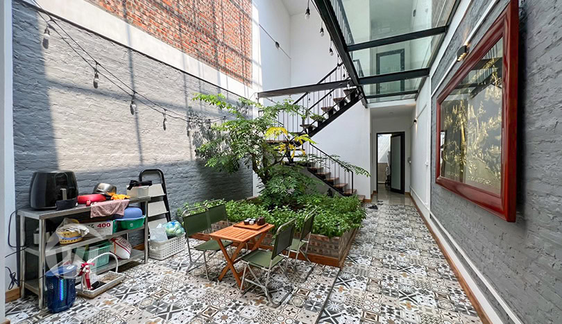 Original 3 beds house to rent with light well in Tay Ho