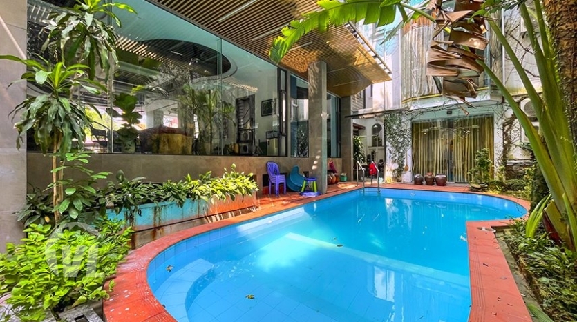 Awesome serviced penthouse in Tay Ho to rent with pool and terrace