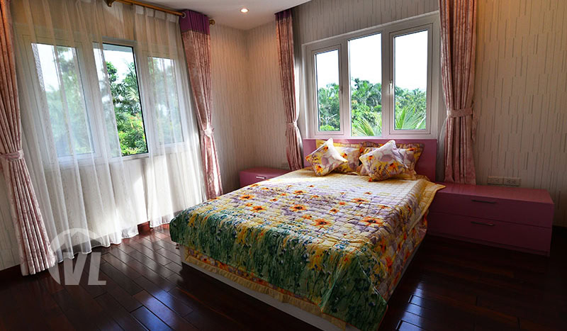 Corner villa to rent in Bang Lang area of Vinhomes Riverside