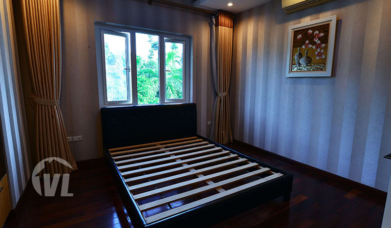 Corner villa to rent in Bang Lang area of Vinhomes Riverside