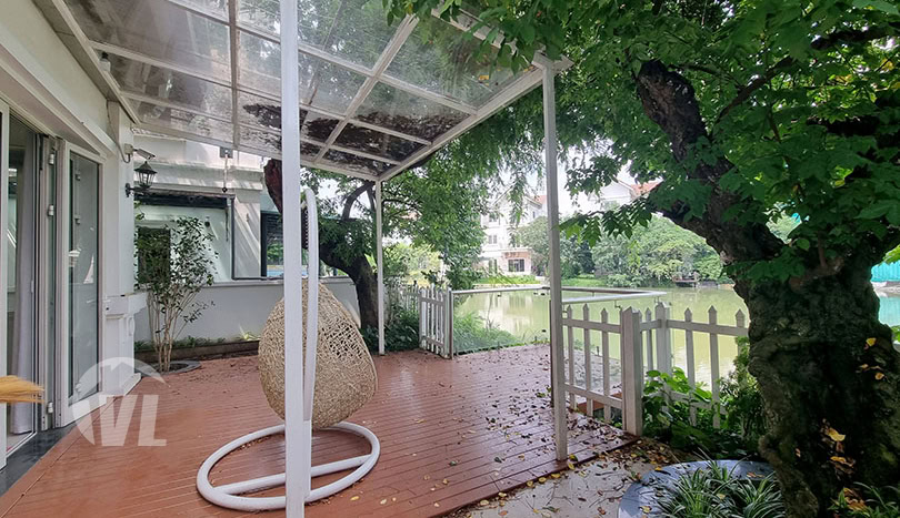 Fully equipped house to rent close to the BIS in Vinhomes Riverside