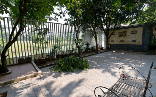 Large 5 bed villa with garden for rent in Ciputra