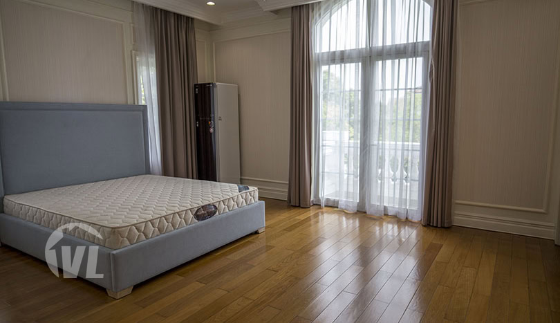 Pool villa suitable for an Ambassador in Vinhomes Riverside