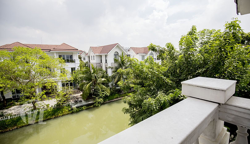 Pool villa suitable for an Ambassador in Vinhomes Riverside