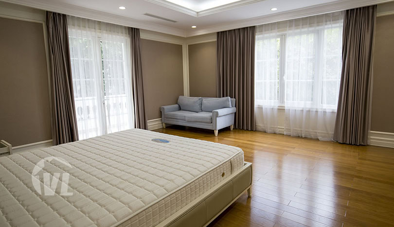 Pool villa suitable for an Ambassador in Vinhomes Riverside