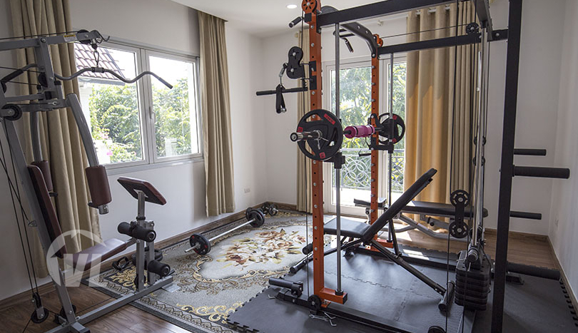 Renovated 4 bedroom house in Hoa Sua street of Vinhomes Riverside