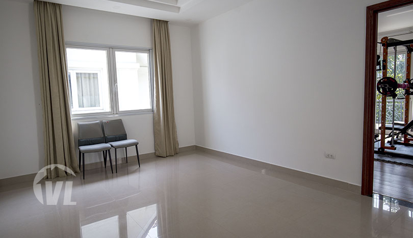 Renovated 4 bedroom house in Hoa Sua street of Vinhomes Riverside