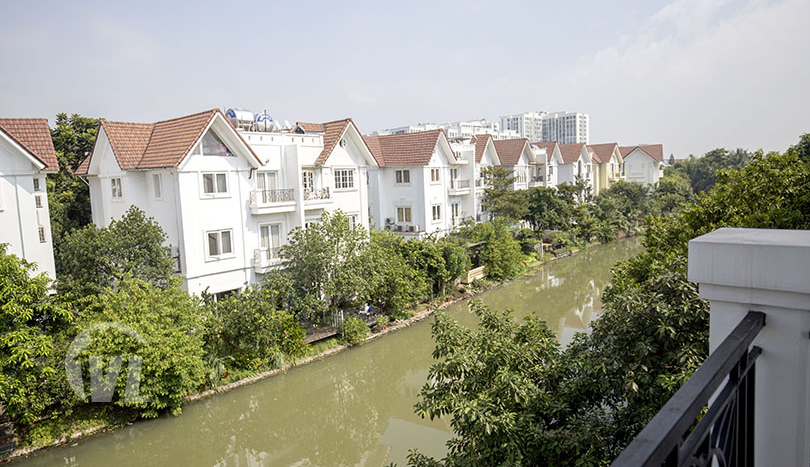 Renovated 4 bedroom house in Hoa Sua street of Vinhomes Riverside