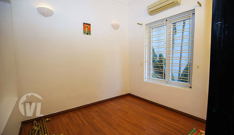 3 bed house with large yard to rent in Tay Ho district