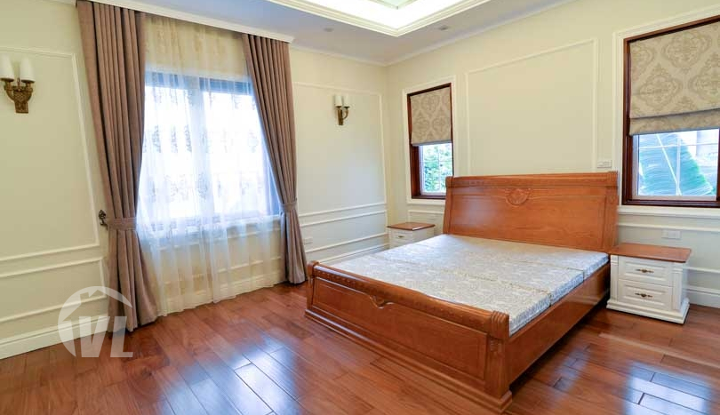 High standard Vinhomes Riverside house to rent on Anh Dao street