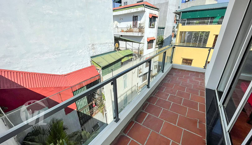 Large and bright 2 bed apartment to rent in Hanoi center