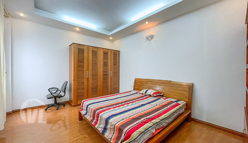 Large and bright 2 bed apartment to rent in Hanoi center