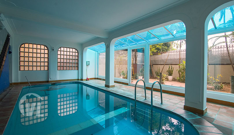 4 bedroom villa with swimming pool and garden in Tay Ho