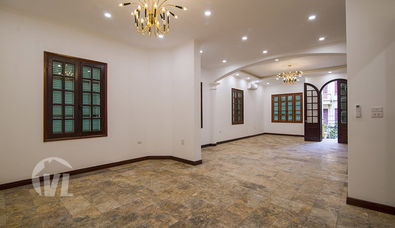 4 bedroom villa with swimming pool and garden in Tay Ho