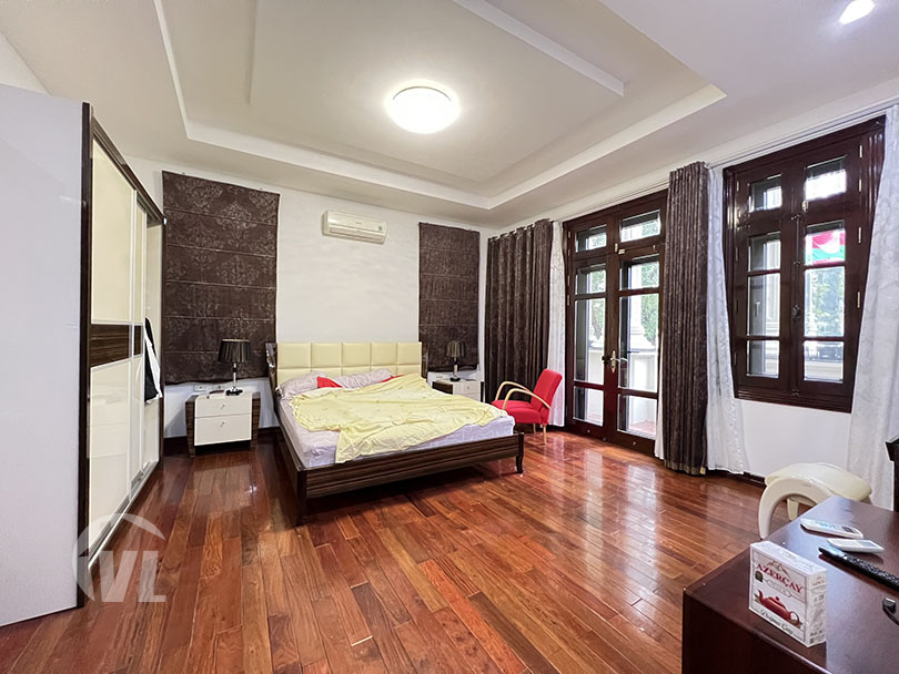 333 Large 4 beds villa to rent in Ciputra compound close to UNIS