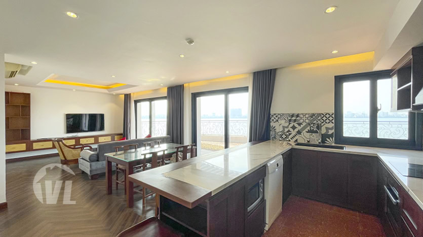 Penthouse with terrace overlooking the West Lake view in Tay Ho area