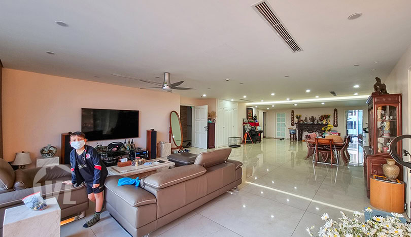Unique 4 bedroom apartment with terrace to rent in Truc Bach